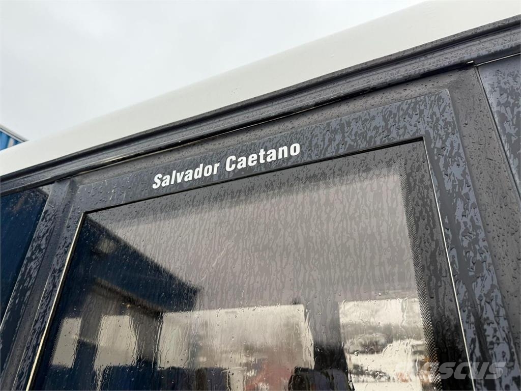 Toyota Salvador Caetano Bussi 24 paikkaa Autobuses tipo pullman