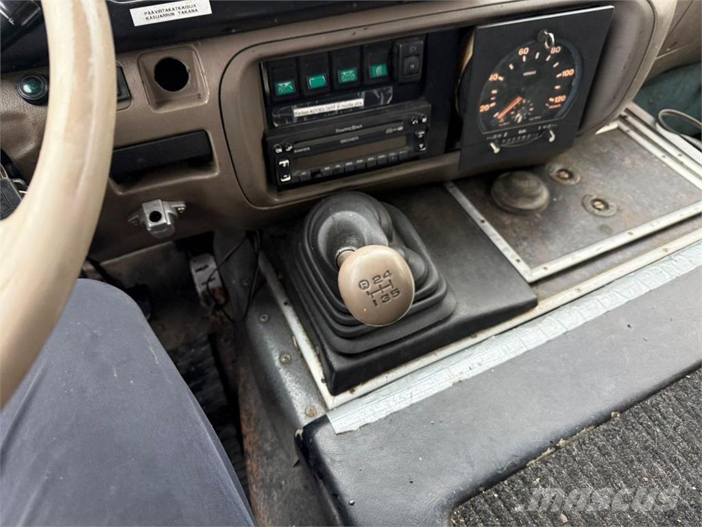 Toyota Salvador Caetano Bussi 24 paikkaa Autobuses tipo pullman