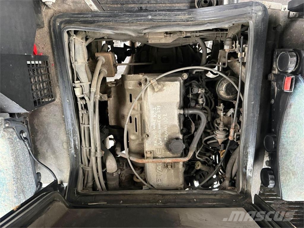 Toyota Salvador Caetano Bussi 24 paikkaa Autobuses tipo pullman
