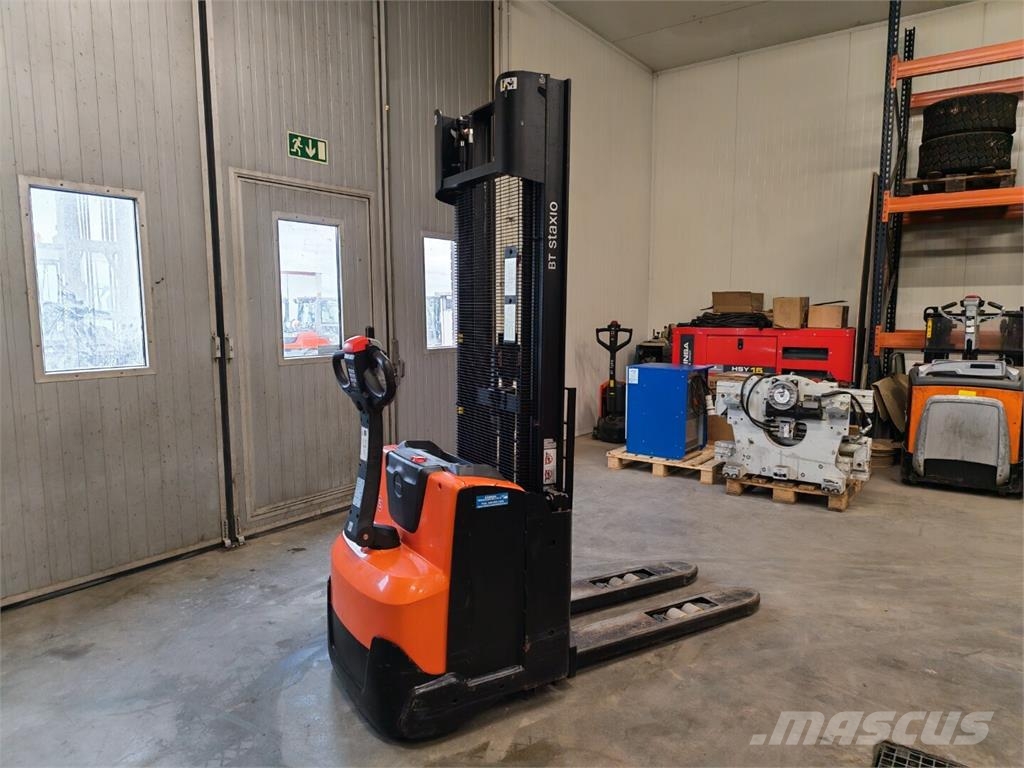 Toyota SWE120L Muut haarukkatrukit