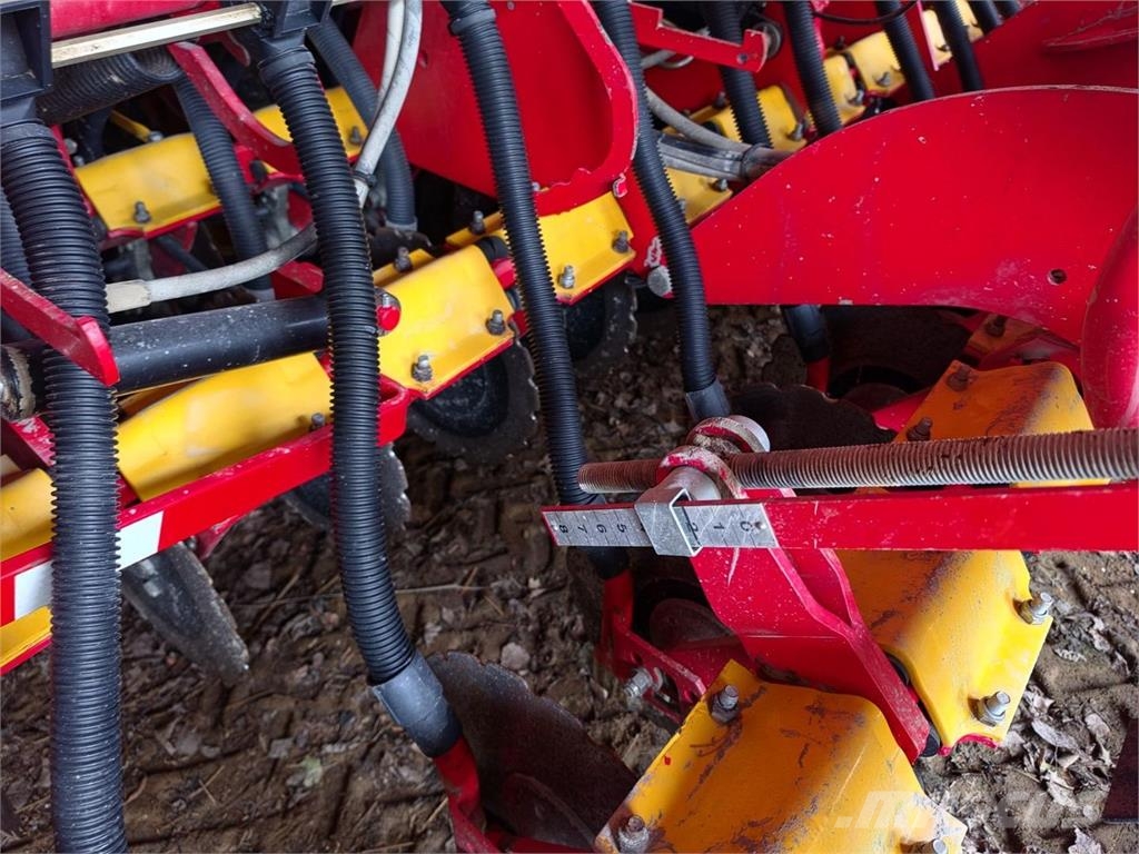 Väderstad 300C Kylvökone معدات بذر