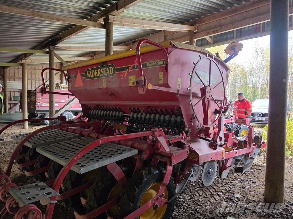 Väderstad 300C Kylvökone معدات بذر