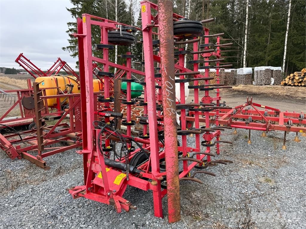 Väderstad 4,7 m Hydraulietulata nyt sopivasti hyvä äes Landbruk - Annet
