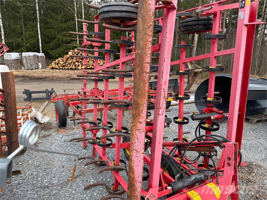 Väderstad 4,7 m Hydraulietulata nyt sopivasti hyvä äes Landbruk - Annet