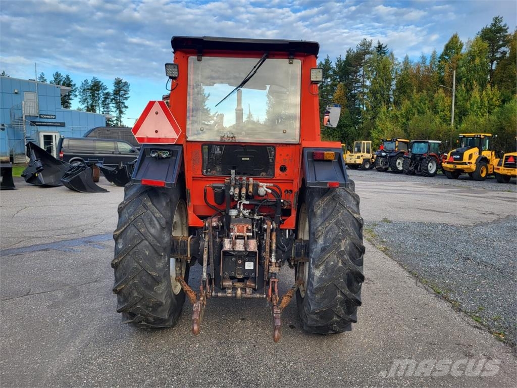 Valmet 605 Traktorok