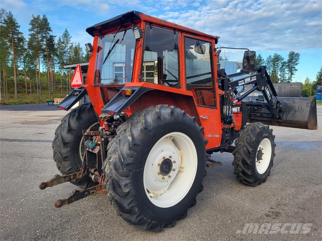 Valmet 605 Traktorok