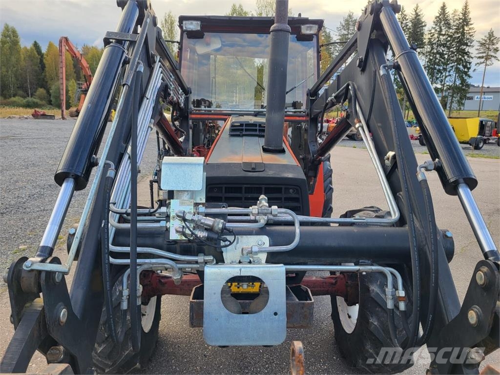 Valmet 605 Traktorok