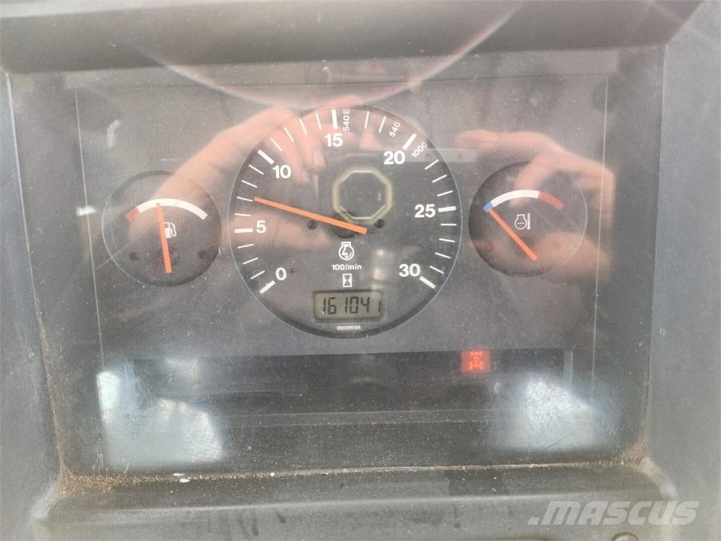 Valmet 6400 拖拉机/农用车