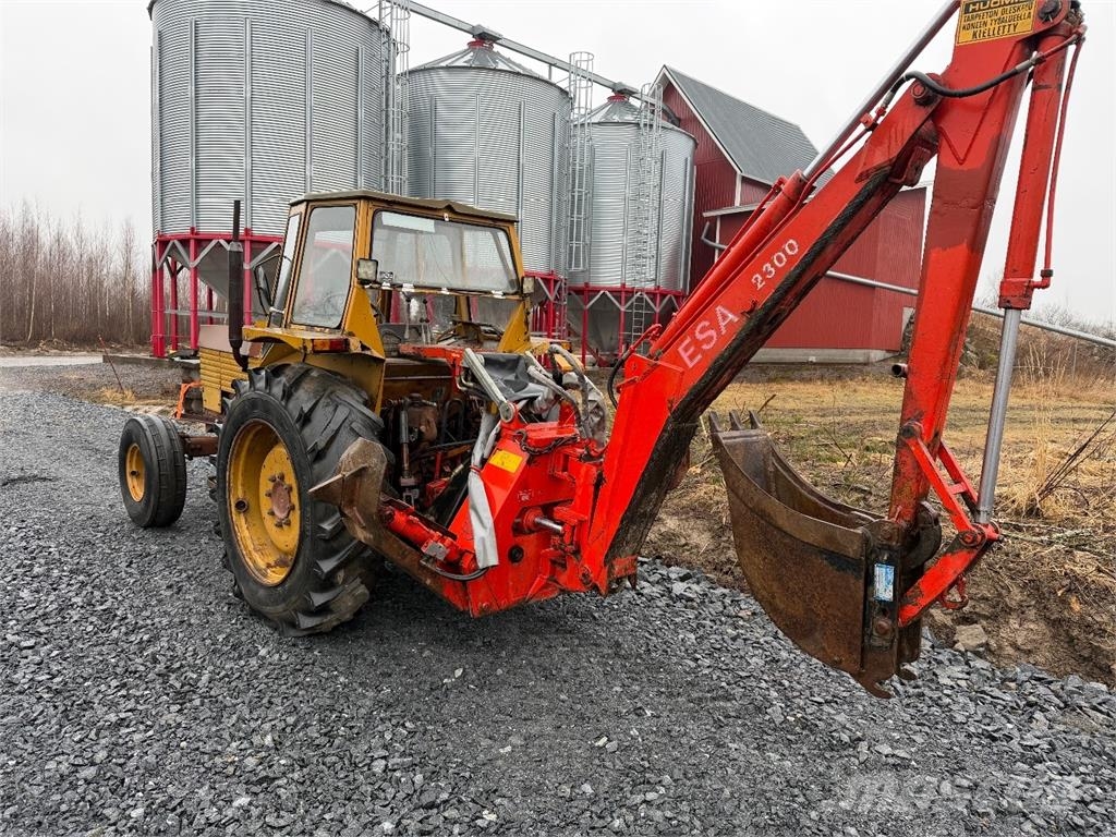 Valmet 702 HUOM KAIVURI MYYTY 拖拉机/农用车
