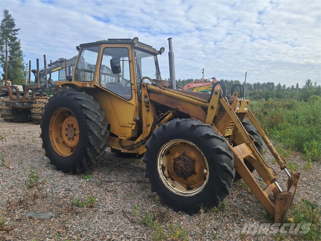 Valmet 702 s 4veto Трактори