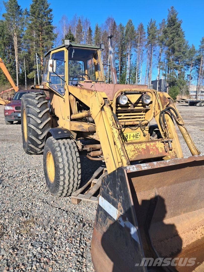 Valmet 702s الجرارات