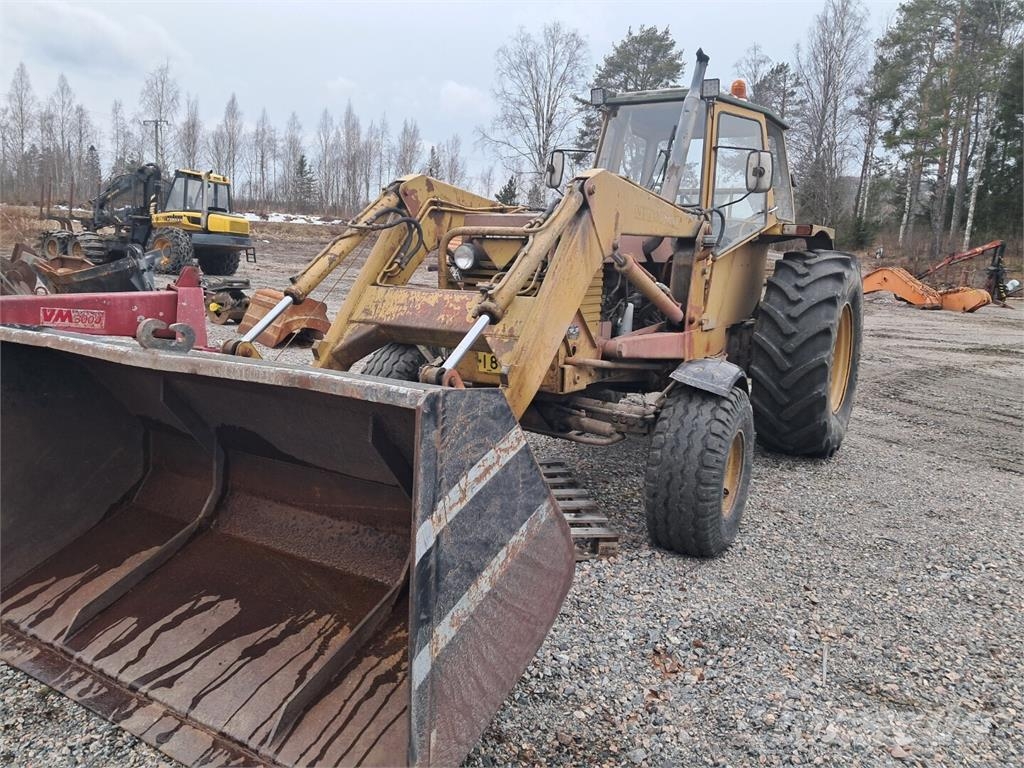 Valmet 702s الجرارات