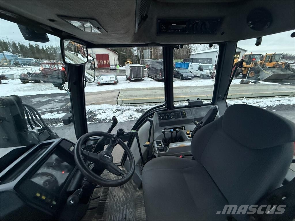 Valmet 8100 Turbo Traktorer