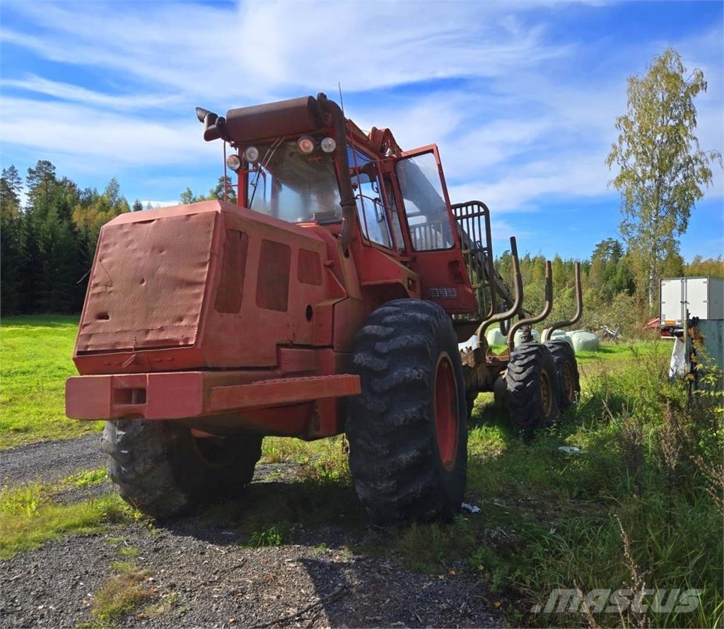 Valmet 886K Forvarderi