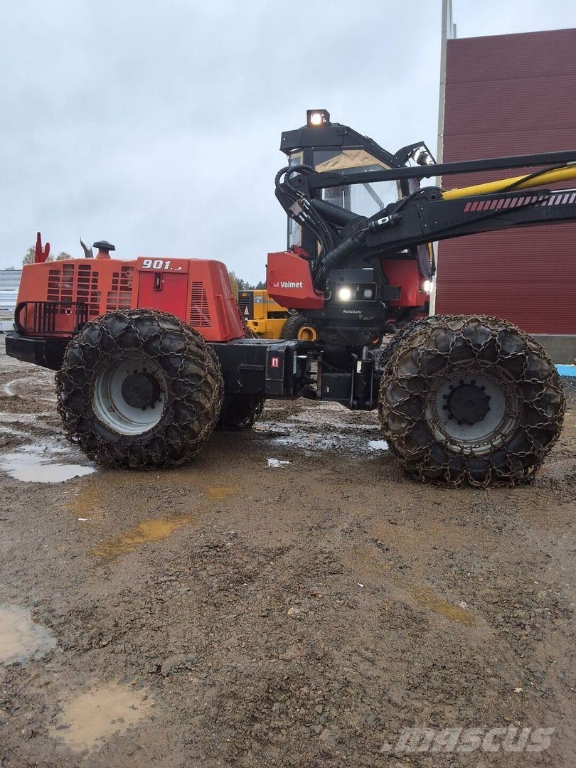 Valmet 901.3 حصادات