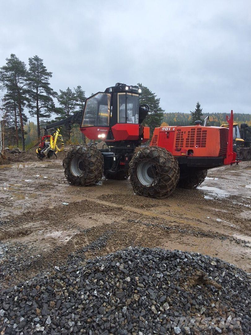Valmet 901.3 حصادات