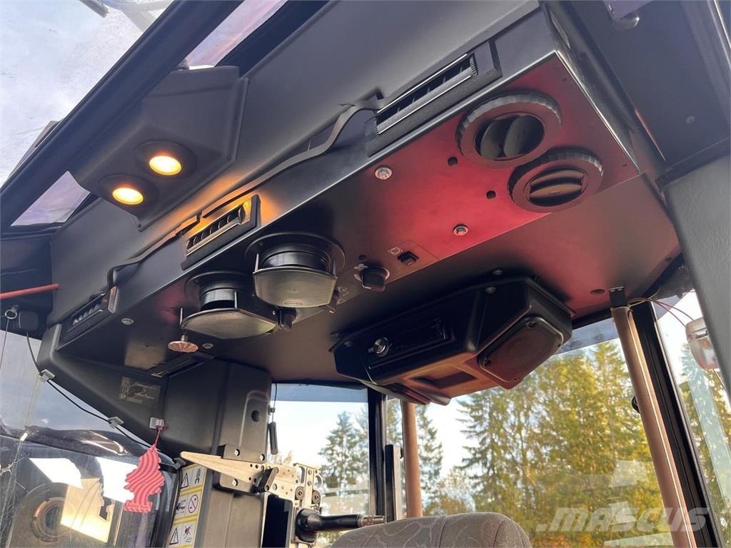 Valmet 901.3 Harversteri