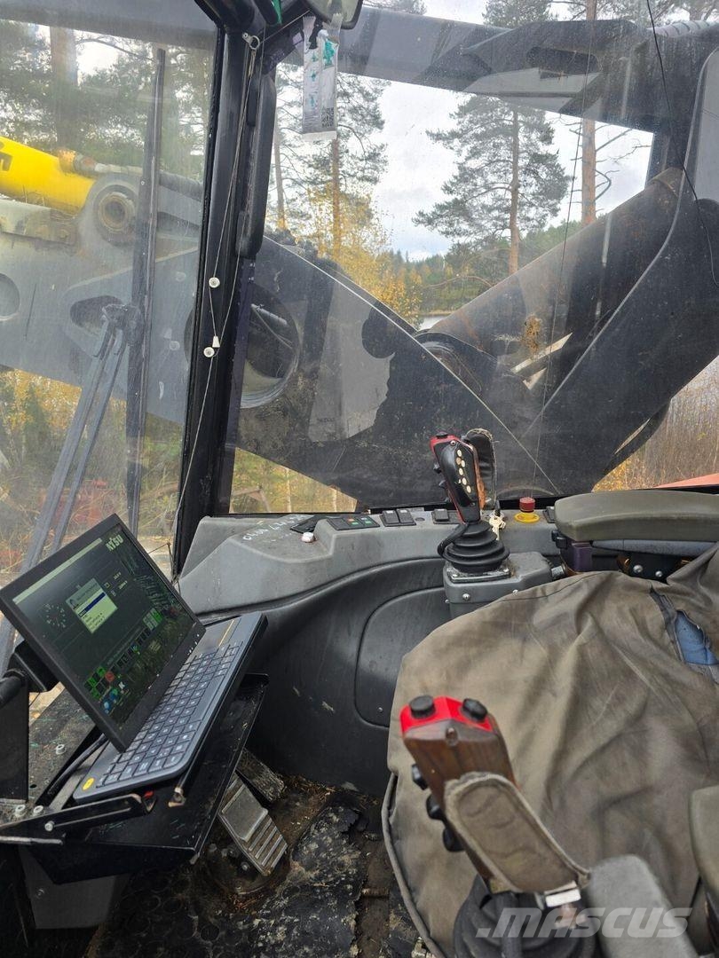 Valmet 901.3 Harversteri
