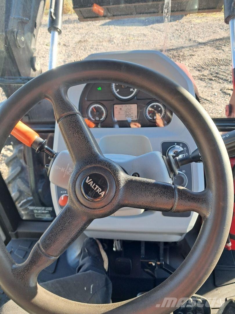 Valtra A94 Traktorit