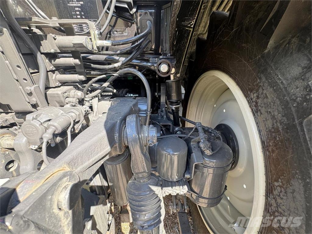 Valtra N135 Active الجرارات