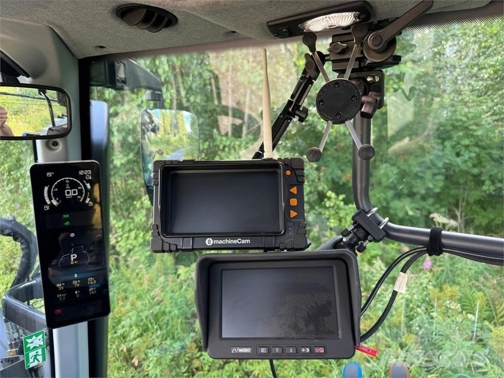Valtra N135 Active الجرارات