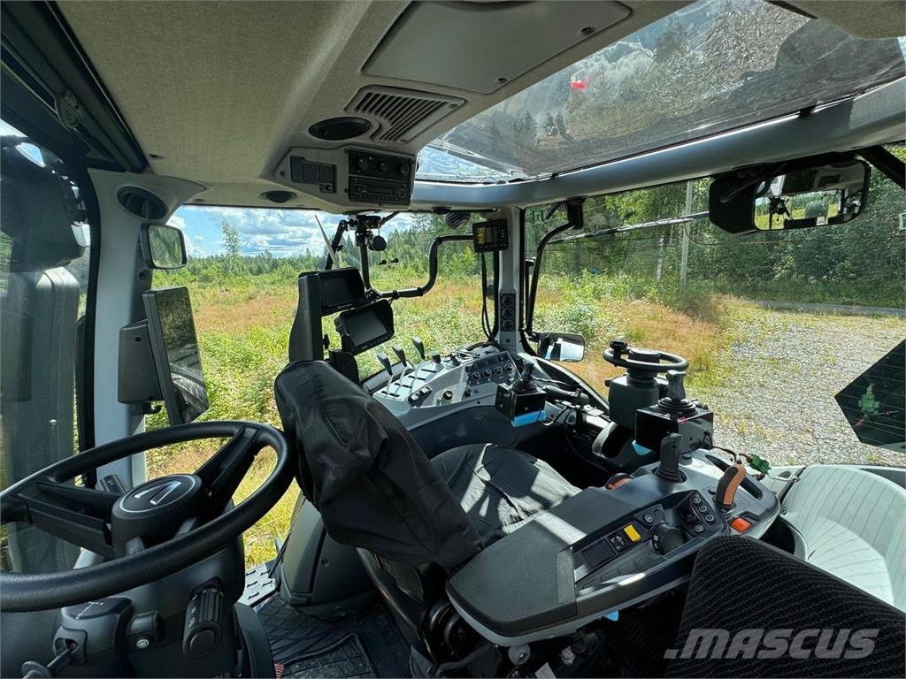 Valtra N135 Active الجرارات