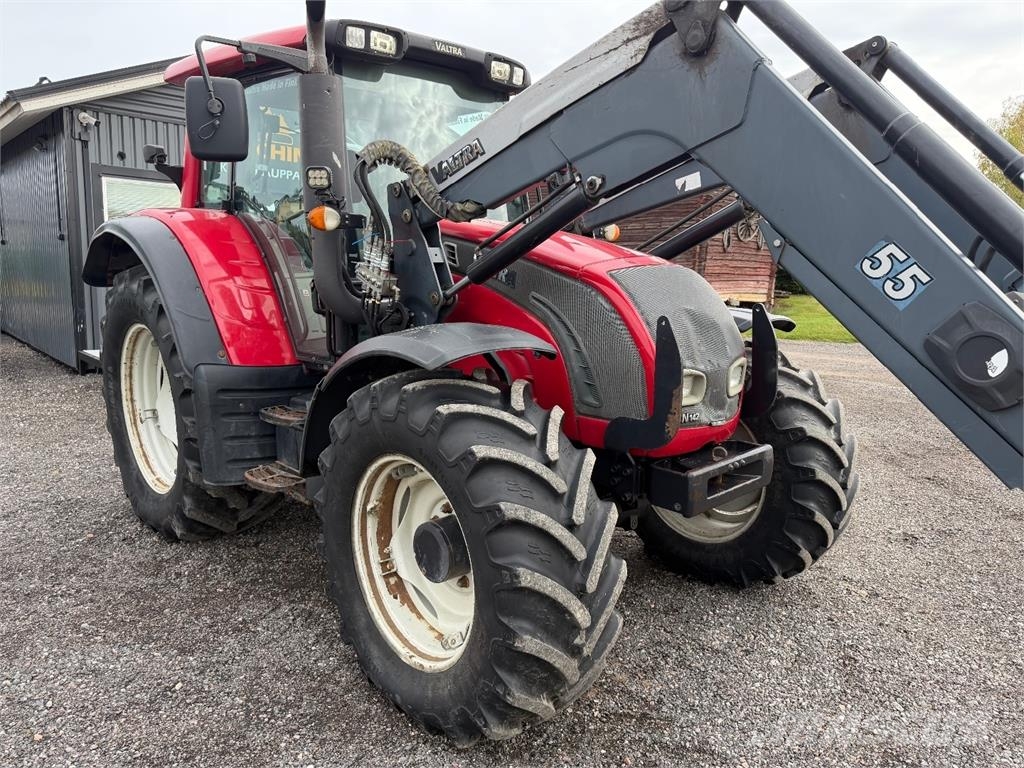 Valtra N142 Traktorid