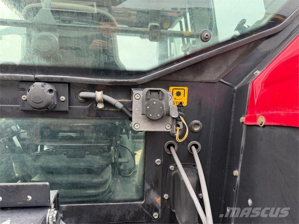 Valtra N142 Traktorid