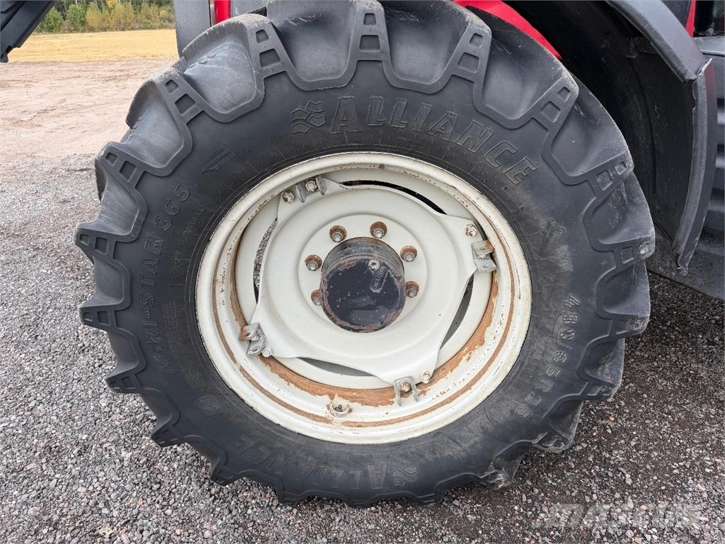 Valtra N142 Traktorid