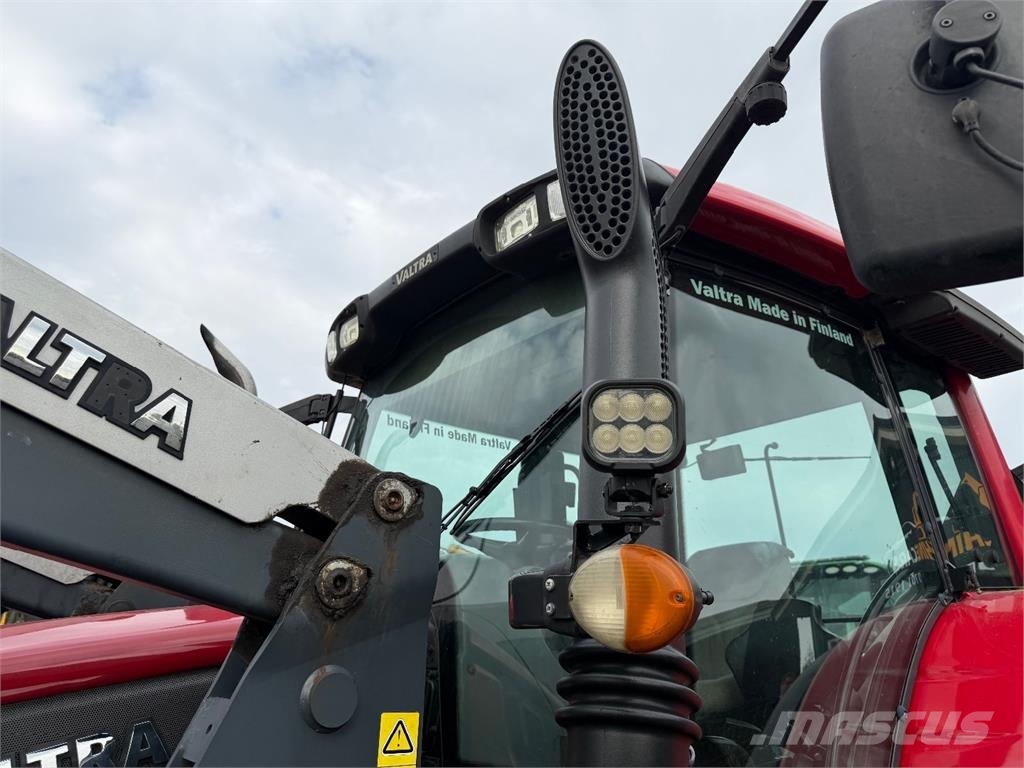 Valtra N142 Traktorid
