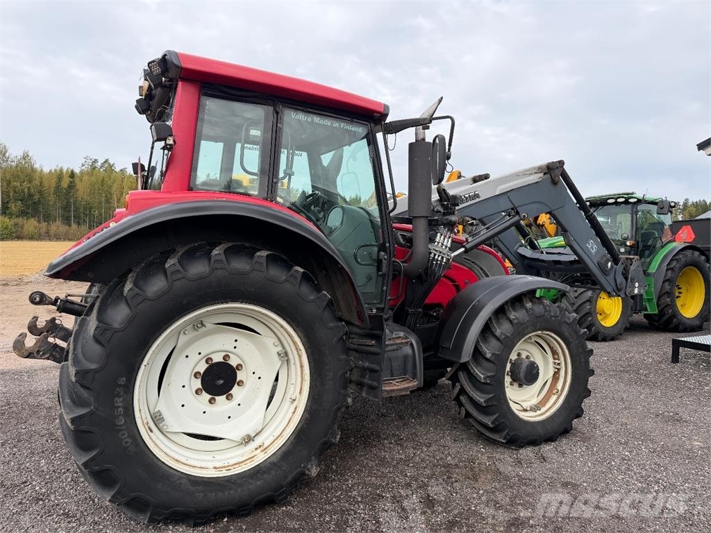 Valtra N142 Traktorid