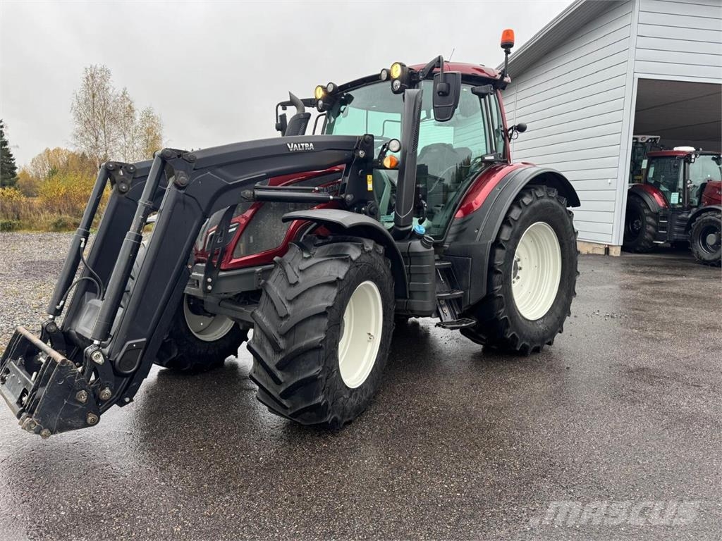 Valtra N174 Trattori