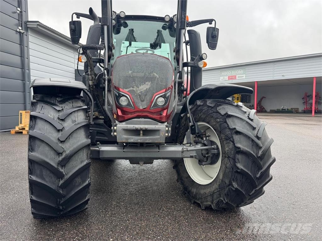 Valtra N174 Trattori