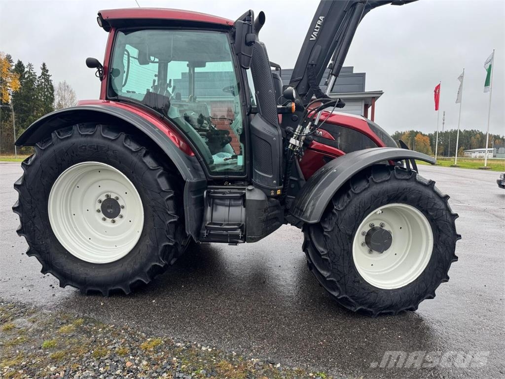 Valtra N174 Trattori