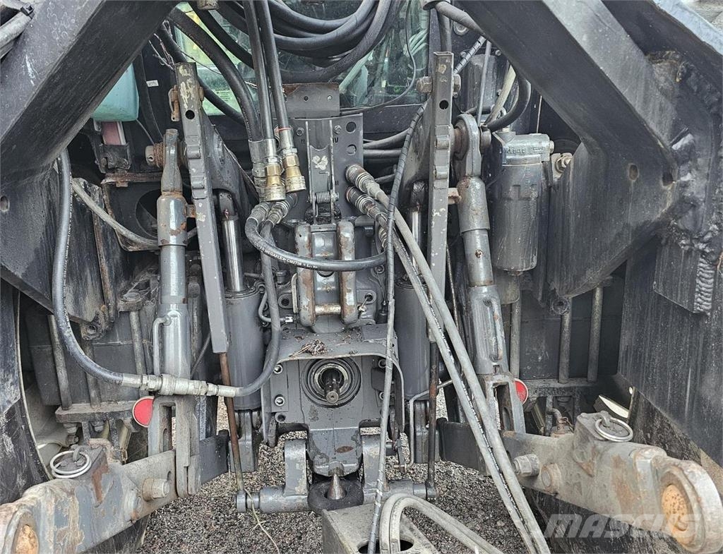 Valtra N82, kuormain, hakkuri, metsäperävaunu 拖拉机/农用车