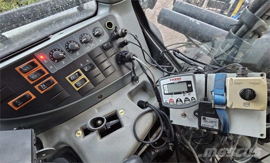 Valtra N82, kuormain, hakkuri, metsäperävaunu 拖拉机/农用车