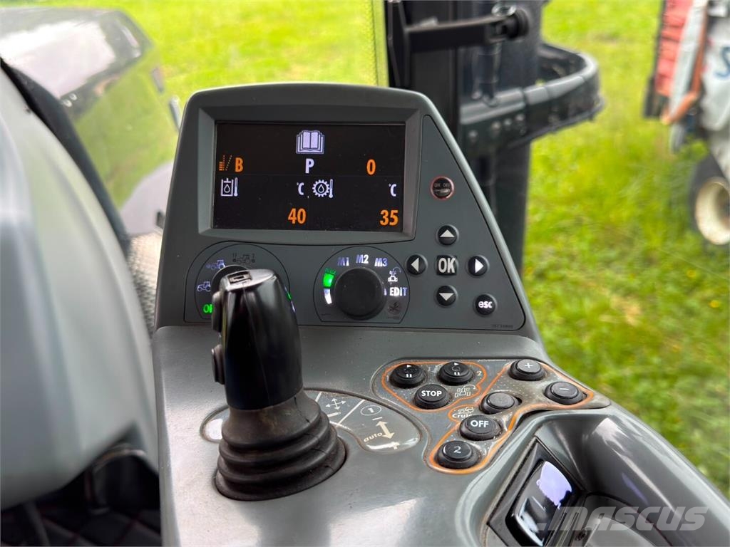 Valtra S 374 MYYTY!! Tractores
