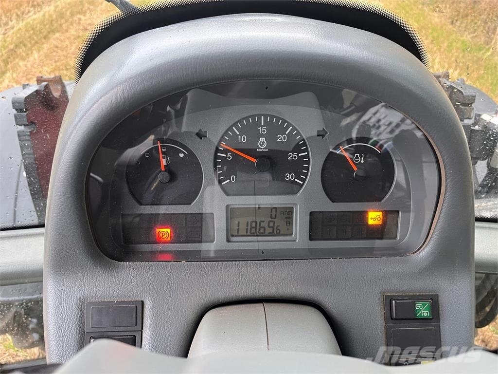 Valtra T151E Hitech Traktoriai