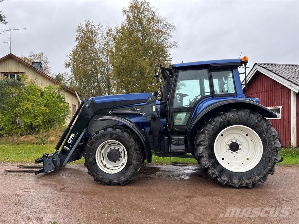 Valtra T190 Traktoren