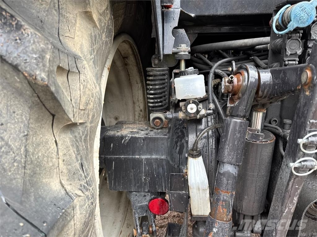 Valtra T190 Traktoren
