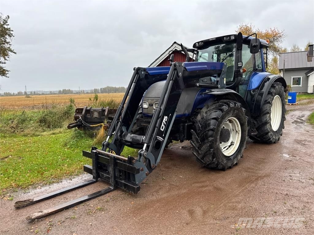Valtra T190 Traktoren