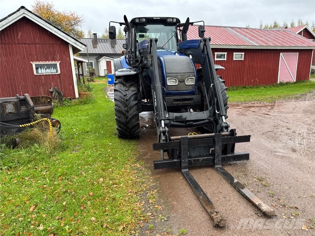 Valtra T190 Traktoren