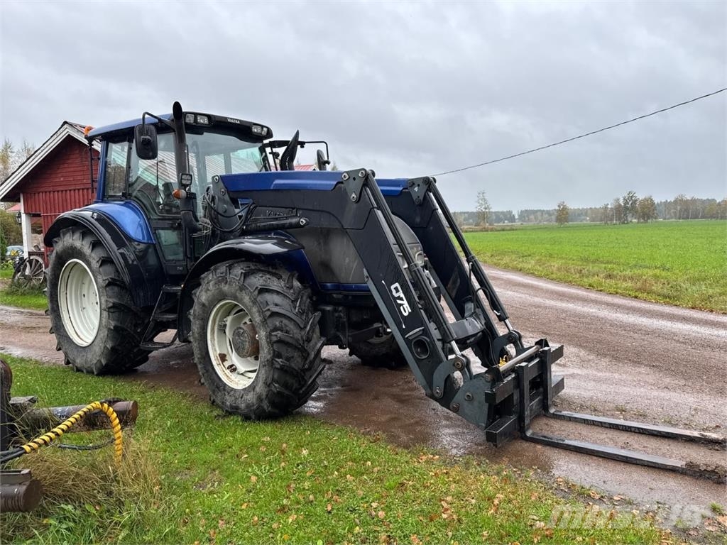 Valtra T190 Traktoren