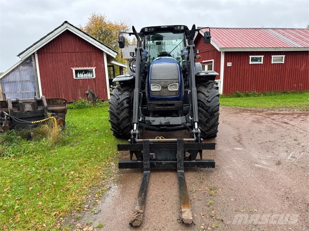 Valtra T190 Traktoren