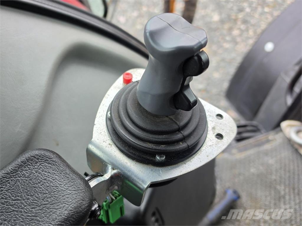 Valtra T202 拖拉机/农用车
