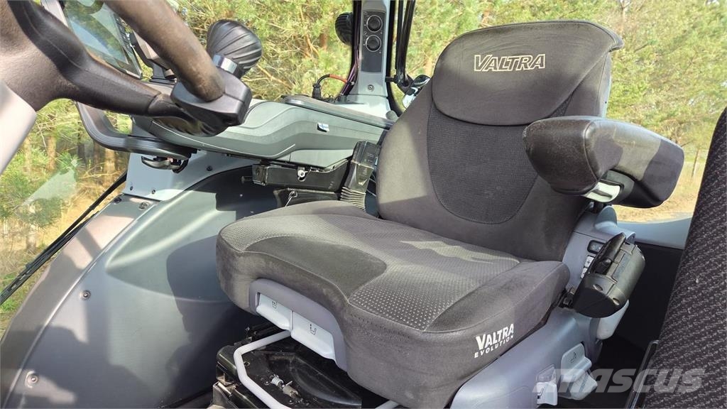 Valtra T254 Versu SmartTouch 拖拉机/农用车