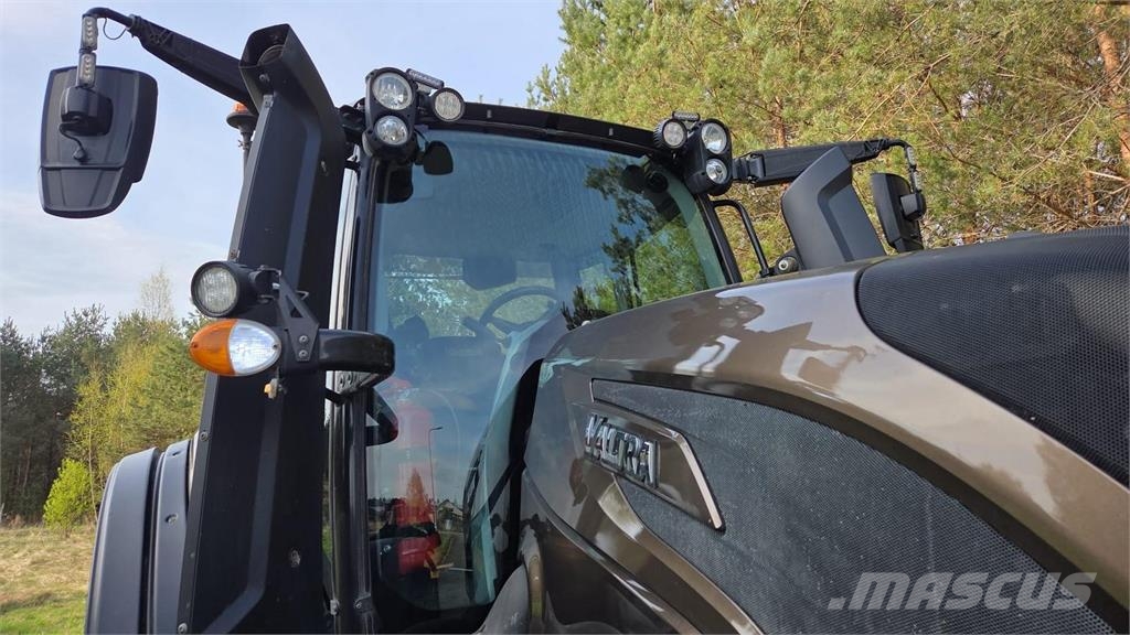 Valtra T254 Versu SmartTouch 拖拉机/农用车