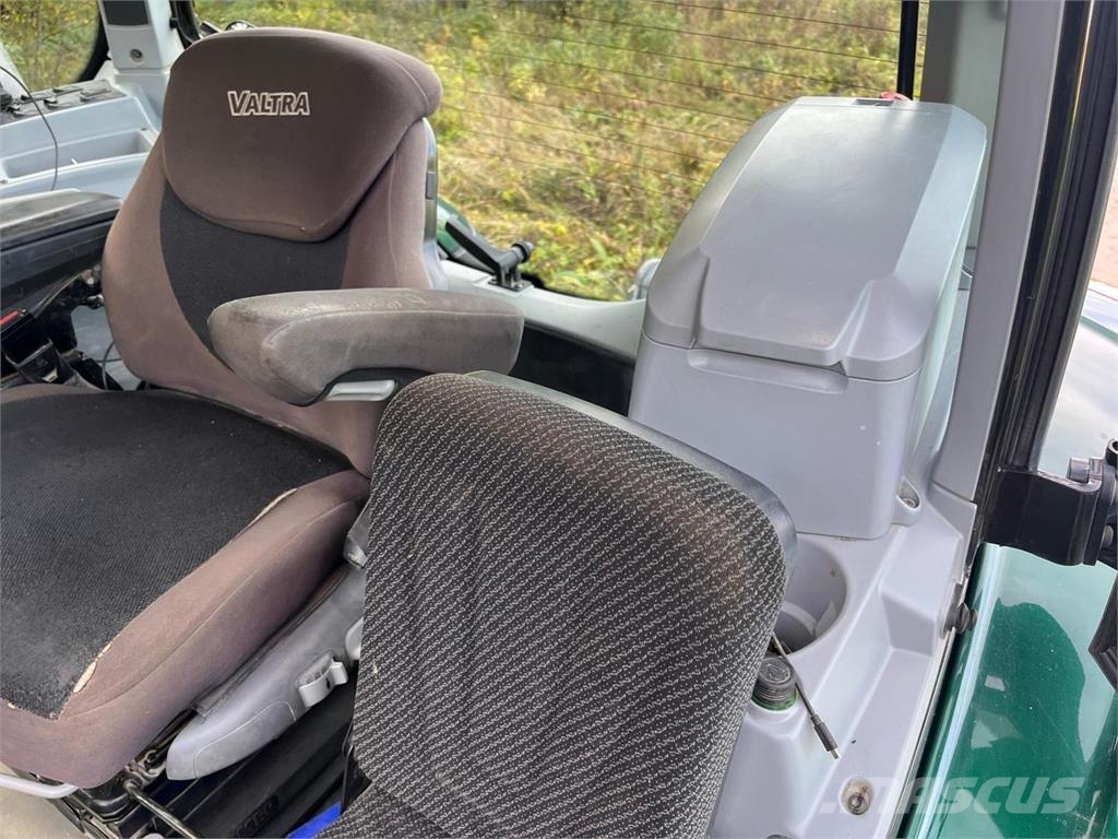 Valtra T254 Versu SmartTouch الجرارات