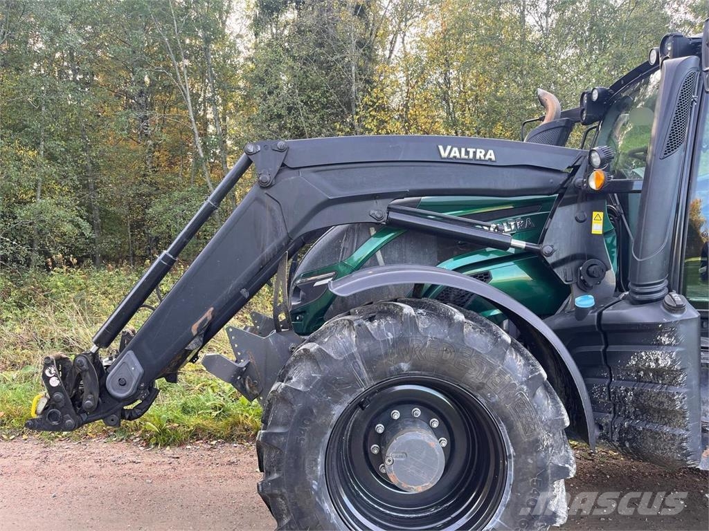 Valtra T254 Versu SmartTouch الجرارات
