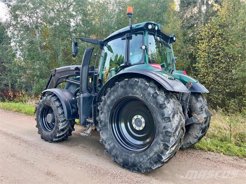 Valtra T254 Versu SmartTouch الجرارات